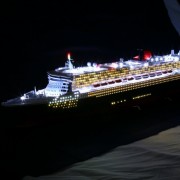 revell_queen_mary_2_20100903_1138245184