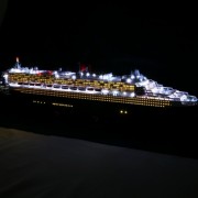 revell_queen_mary_2_20100903_1245050061