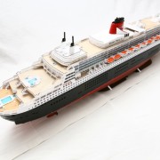 revell_queen_mary_2_20100903_1261433550