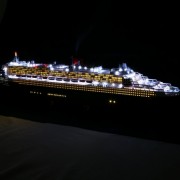 revell_queen_mary_2_20100903_1914903383